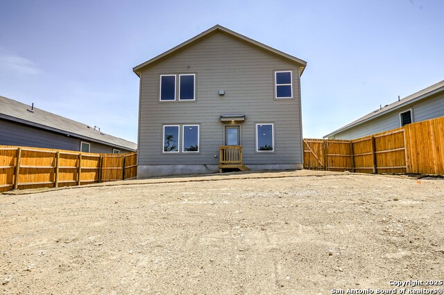 Listing photo id 48 for 523 Kathleen Pike Ridge