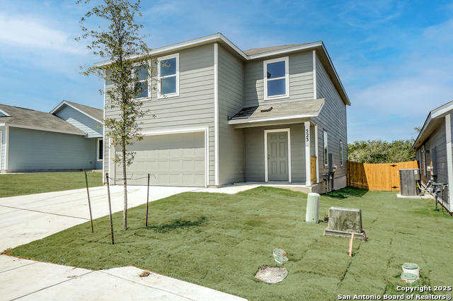 Listing photo id 5 for 523 Kathleen Pike Ridge