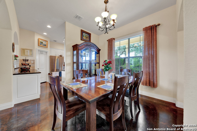Listing photo id 10 for 853 County Road 2801
