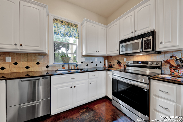 Listing photo id 12 for 853 County Road 2801