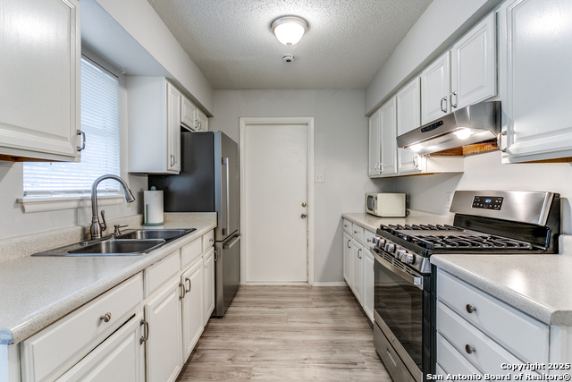 Listing photo id 9 for 1024 Hickory Hill