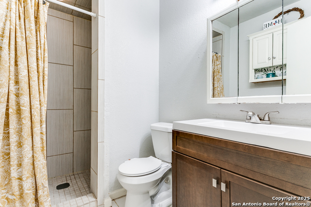 Listing photo id 14 for 1024 Hickory Hill