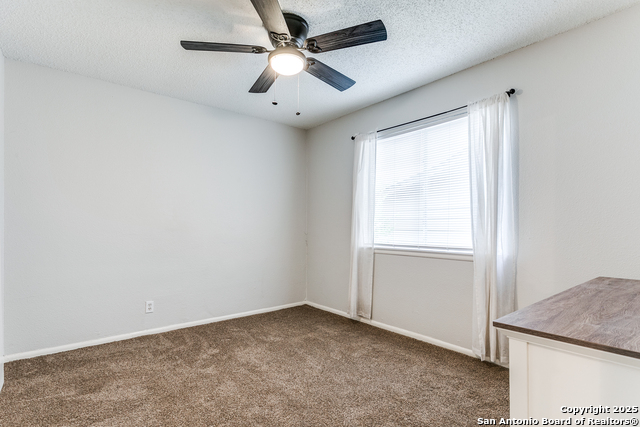 Listing photo id 17 for 1024 Hickory Hill