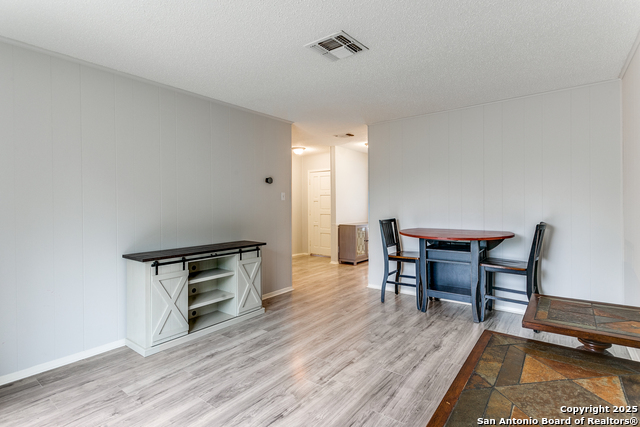 Listing photo id 2 for 1024 Hickory Hill