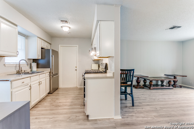 Listing photo id 7 for 1024 Hickory Hill