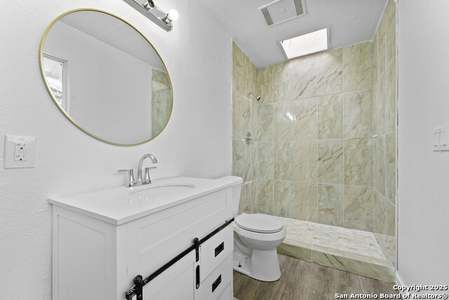 Listing photo id 18 for 1210 Rio Linda St