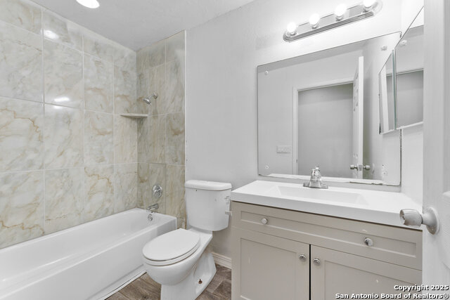 Listing photo id 19 for 1210 Rio Linda St