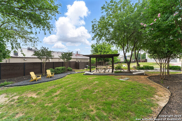 Image 19 of 20 For 5843 Whitby Rd.  26