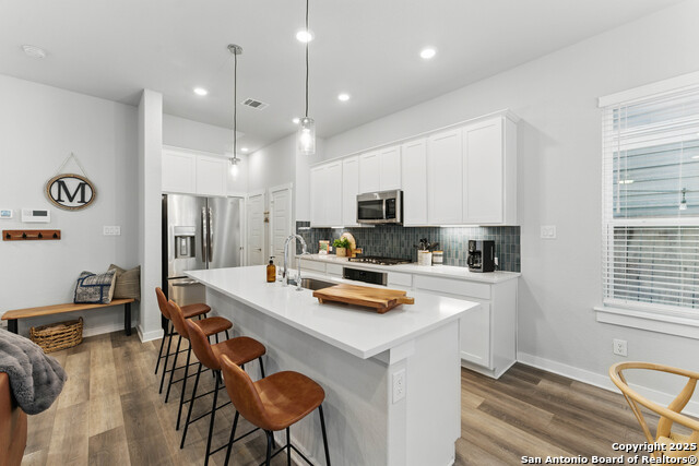 Image 5 of 20 For 5843 Whitby Rd.  26