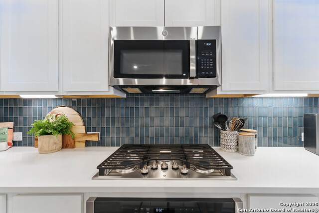Image 7 of 20 For 5843 Whitby Rd.  26