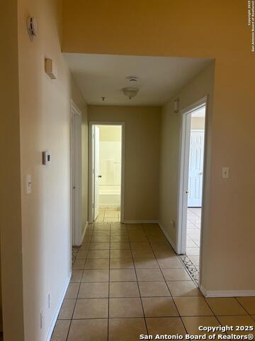 Image 4 of 8 For 7637 Windsor Oaks