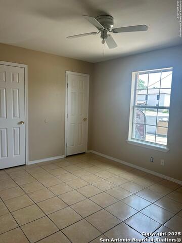 Image 5 of 8 For 7637 Windsor Oaks