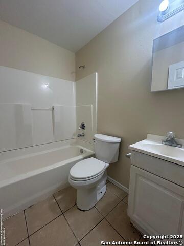 Image 6 of 8 For 7637 Windsor Oaks