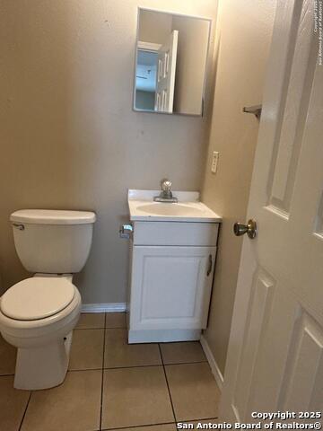Image 13 of 13 For 7639 Windsor Oaks