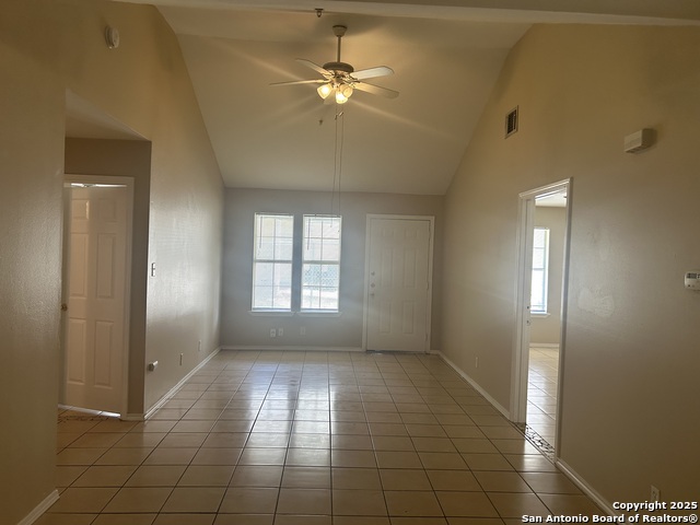 Image 3 of 13 For 7639 Windsor Oaks