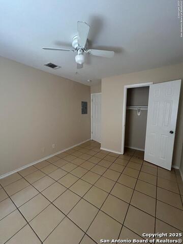Image 7 of 13 For 7639 Windsor Oaks
