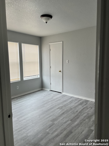 Image 11 of 15 For 8619 Key North