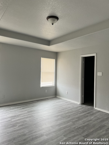 Image 12 of 15 For 8619 Key North