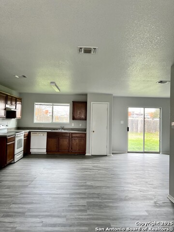 Image 2 of 15 For 8619 Key North