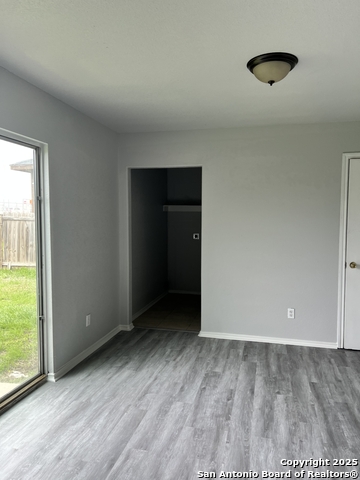Image 3 of 15 For 8619 Key North