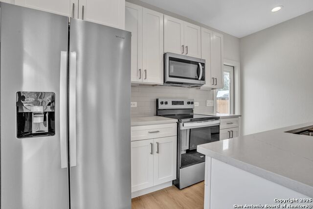 Image 10 of 33 For 741 Cuney Way  3