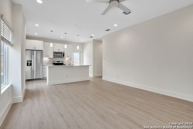 Image 11 of 33 For 741 Cuney Way  3