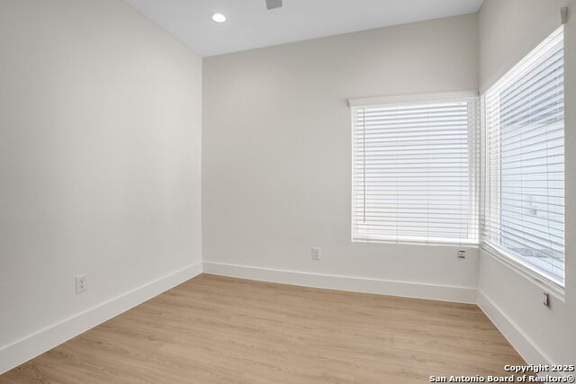 Image 21 of 33 For 741 Cuney Way  3