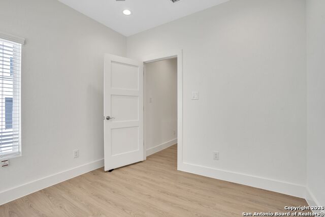Image 22 of 33 For 741 Cuney Way  3
