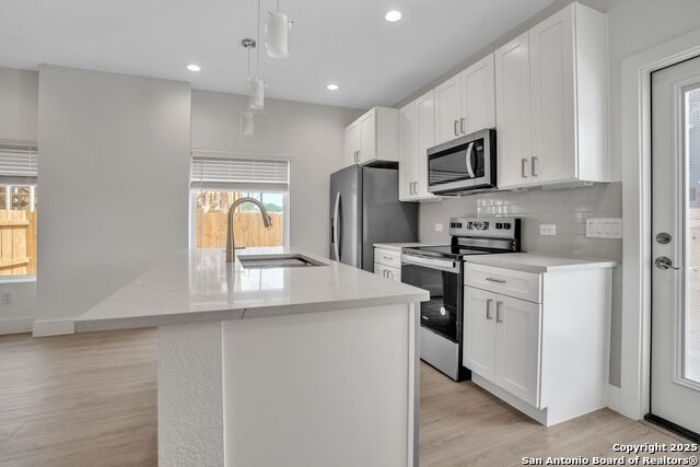 Image 9 of 33 For 741 Cuney Way  3