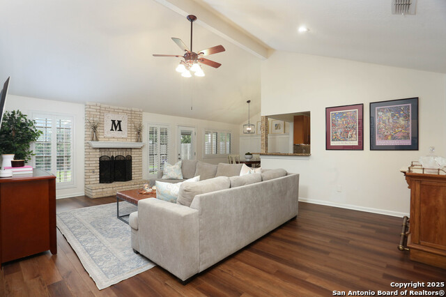 Listing photo id 1 for 2834 Burning Log
