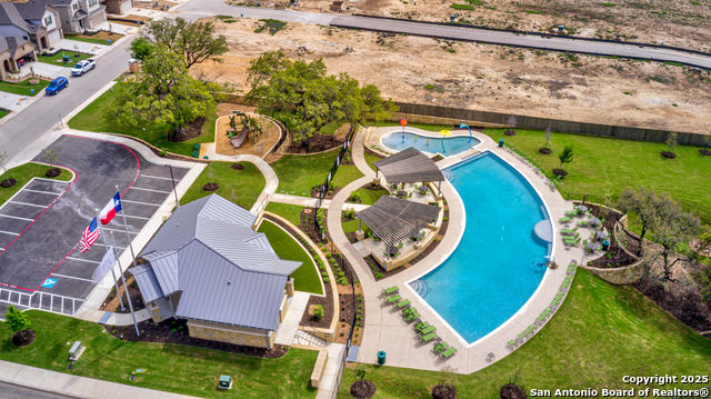 Listing photo id 5 for 13207 Gustave Grove