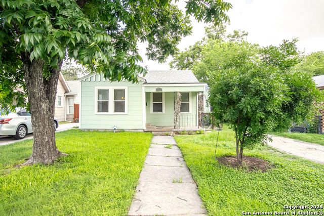 Details for 1723 Kings W, San Antonio, TX 78201