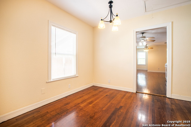 Listing photo id 5 for 1723 Kings W