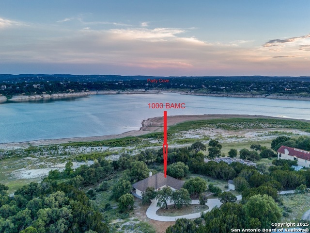 Listing photo id 0 for 1000 Bamc
