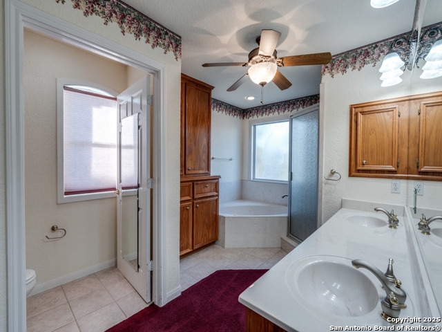 Listing photo id 21 for 1000 Bamc