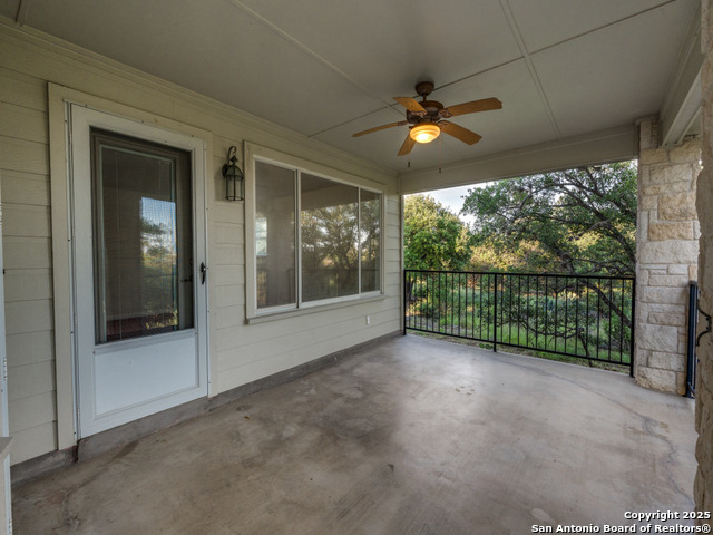 Listing photo id 28 for 1000 Bamc
