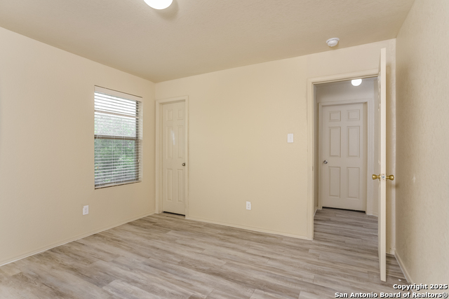 Image 11 of 13 For 2915 Aspen Meadow