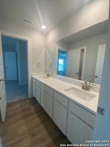 Image 11 of 12 For 2919 Angelou Street