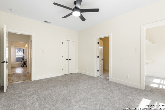 Image 21 of 27 For 705 Woodlawn Ave E