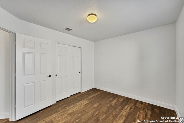 Image 26 of 31 For 11219 Five Iron