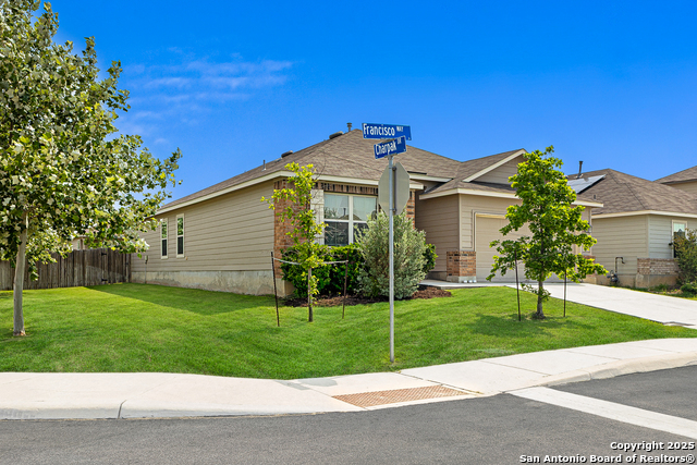 Image 11 of 31 For 10703 Francisco Way
