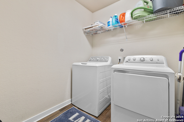 Image 17 of 31 For 10703 Francisco Way
