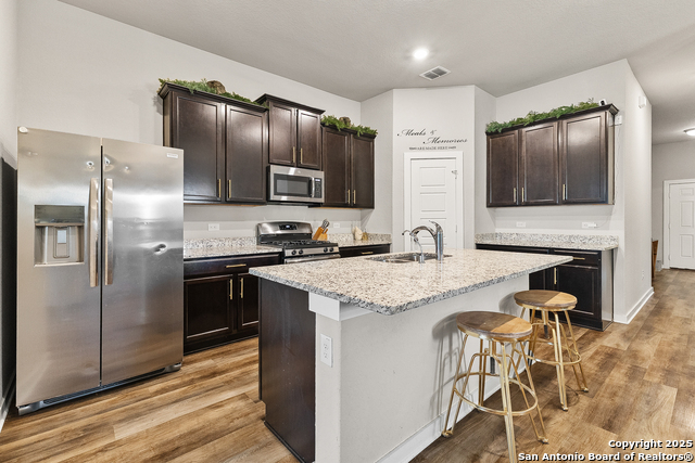 Image 20 of 31 For 10703 Francisco Way