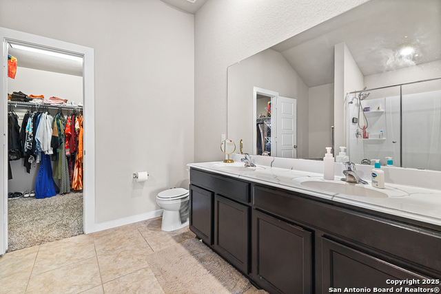 Image 24 of 31 For 10703 Francisco Way