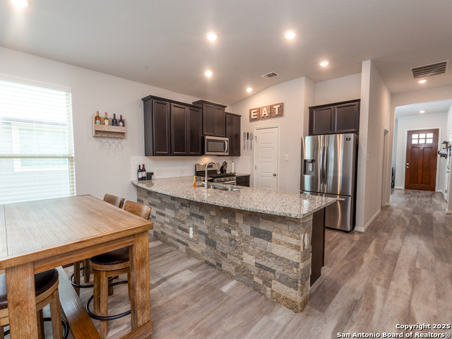 Image 7 of 25 For 4926 Drifter Oaks