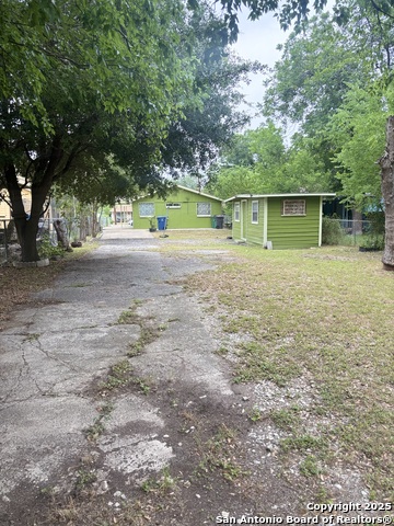 Listing photo id 12 for 1238 Kendalia