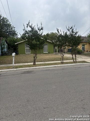 Listing photo id 1 for 1238 Kendalia