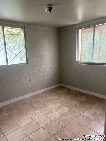 Listing photo id 7 for 1238 Kendalia