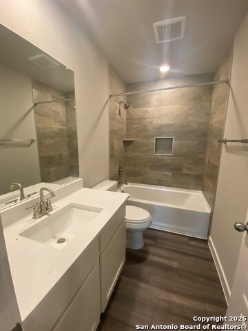 Image 16 of 19 For 772 Langston Lane