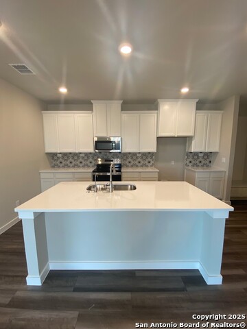 Image 5 of 19 For 772 Langston Lane